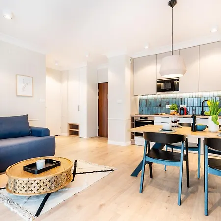 Marina Hello - Widok Na Jezioro, Piekne Wnetrze, Klimatyzacja, Winda *